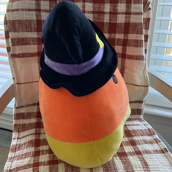 EUC Cannon the Candy Corn with Witch Hat, Fall / Halloween Squishmallow Plush - Picture 7 of 8